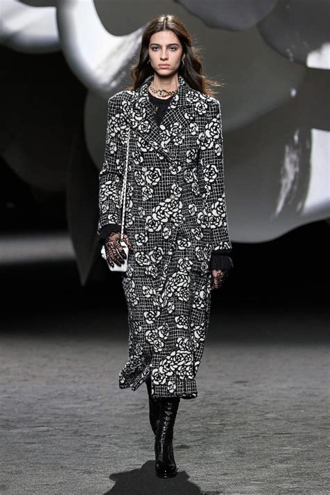 chanel cravate|chanel fashion show.